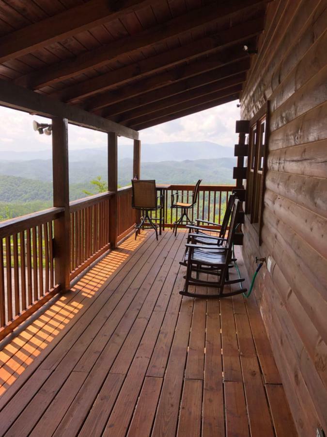 Above All Sevierville Exterior photo