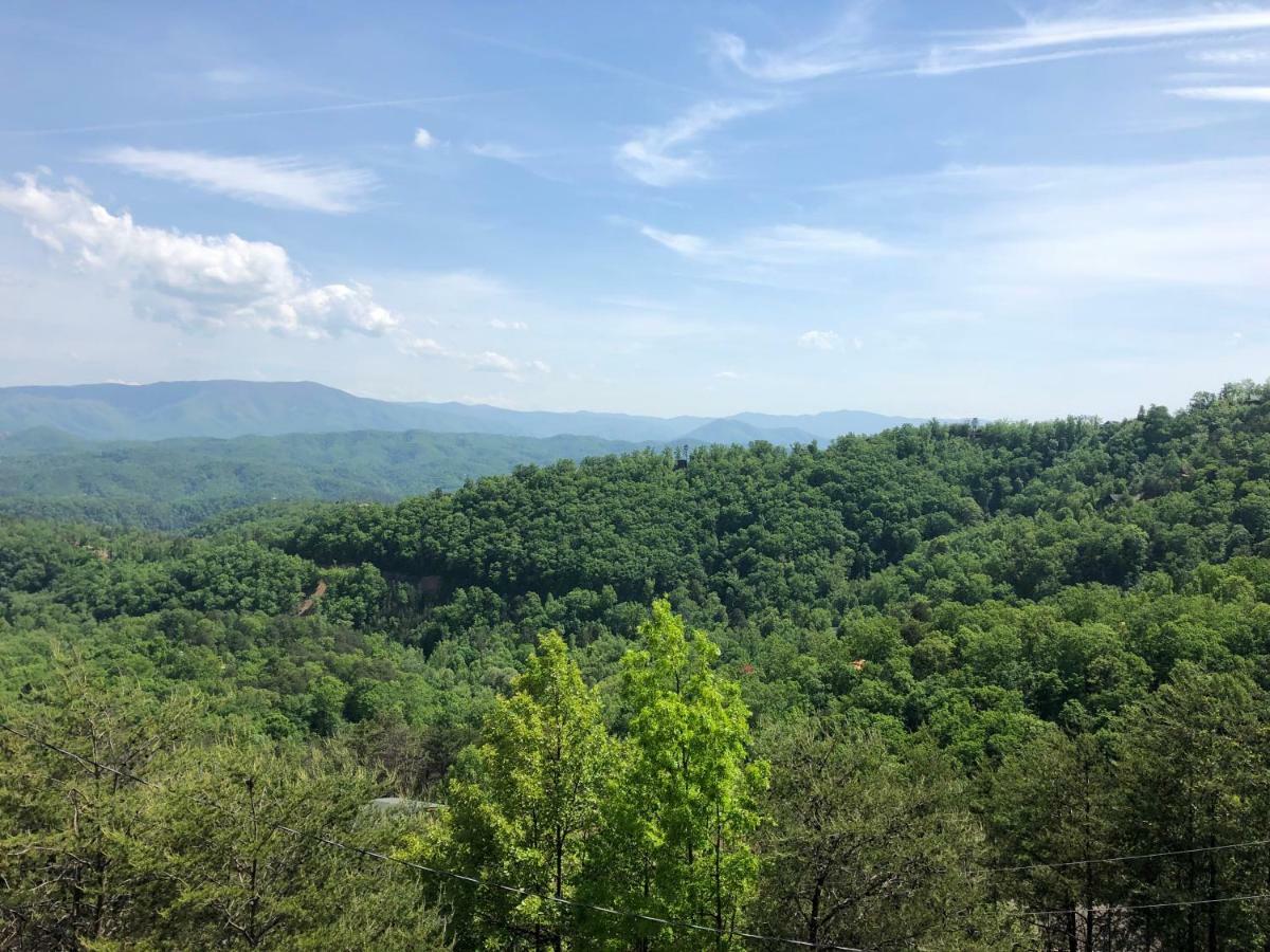 Above All Sevierville Exterior photo